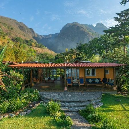 Lake Front Retreat At Los Elementos Santa Cruz La Laguna Extérieur photo