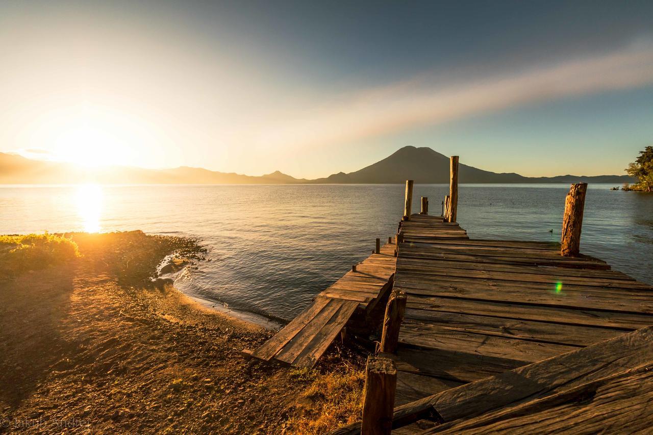 Lake Front Retreat At Los Elementos Santa Cruz La Laguna Extérieur photo